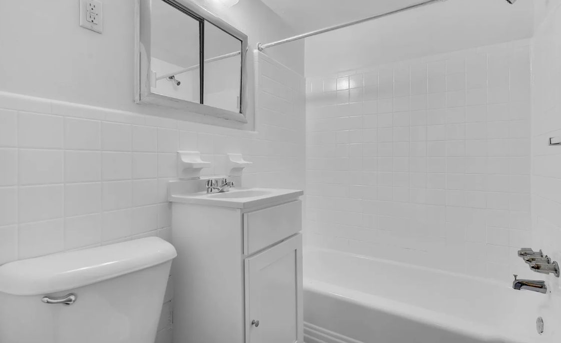 Hammond Garden Apartments – West Oak Lane photo 2